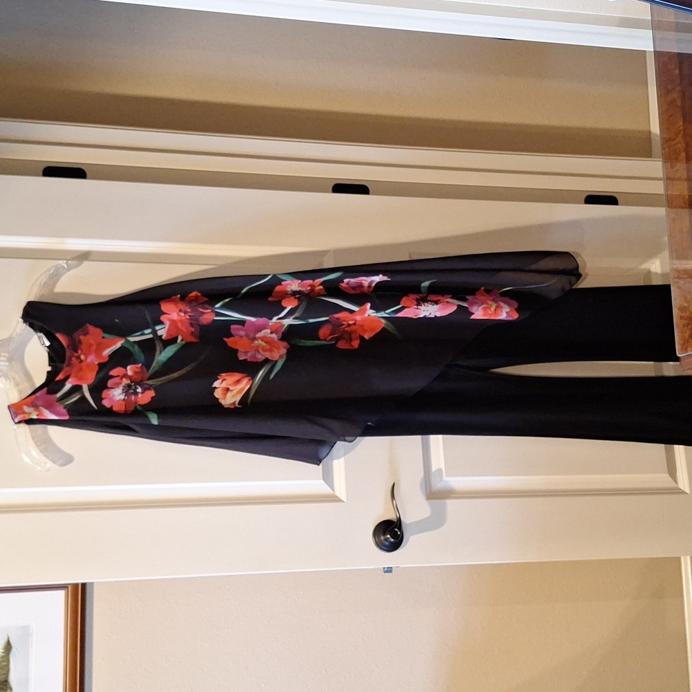 Black flower jump suit